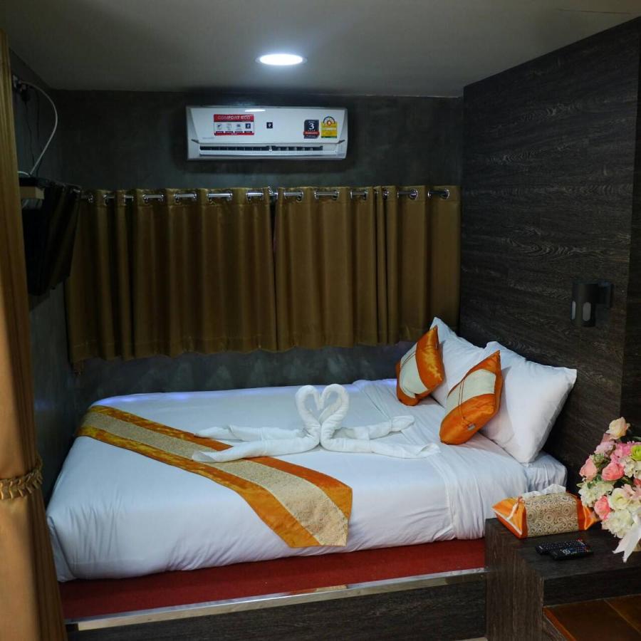 Amazon Resort Surat Thani Extérieur photo